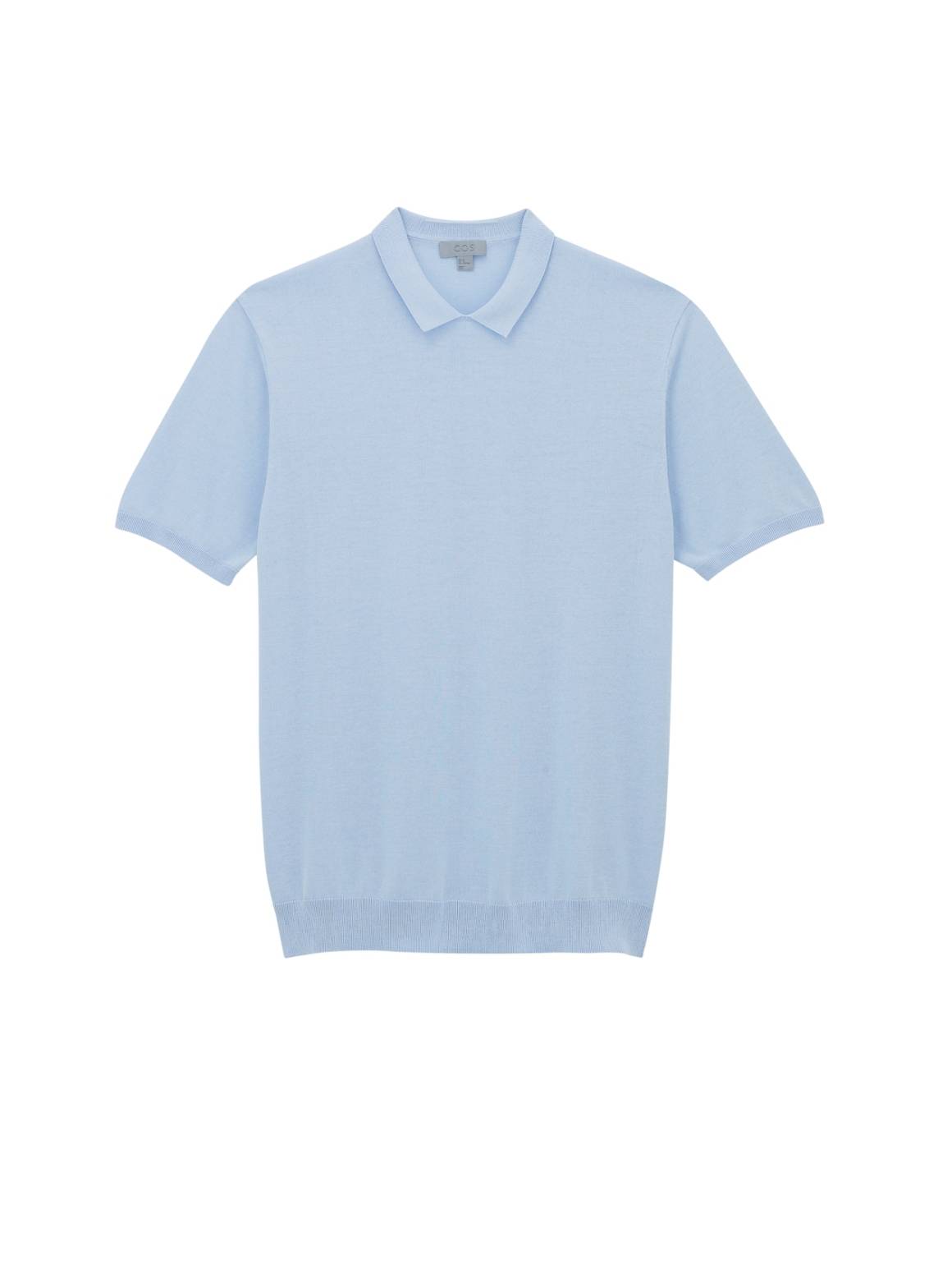 Polo shirt少咗幾粒鈕，簡約咗、易着咗，得咗。$590