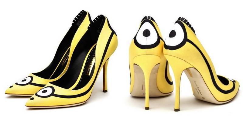 Rupert Sanderson x Minions高踭鞋，Sandra Bullock喺6月27日美國洛杉磯首映禮當日已率先着咗，呢對鞋只限英國Selfridges獨家發售，身處香港嘅你只能遠觀，而不能着用。