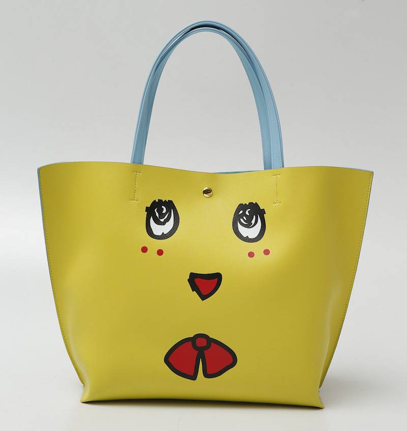 Funassyi船梨精黃色特別版皮tote bag（W42×H30×D12cm），袋身印有船梨精的五官，可愛非常。$430